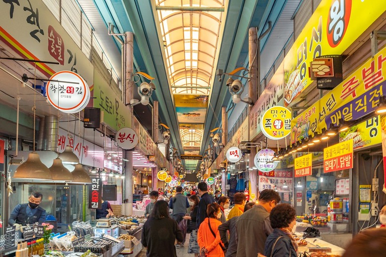 120여 년의 전통을 자랑하는, 인천 신기시장 맛집 탐방